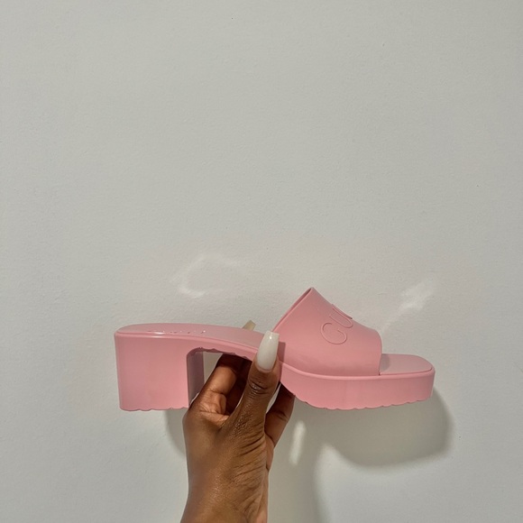 Gucci Rubber Sandals - Picture 1 of 8